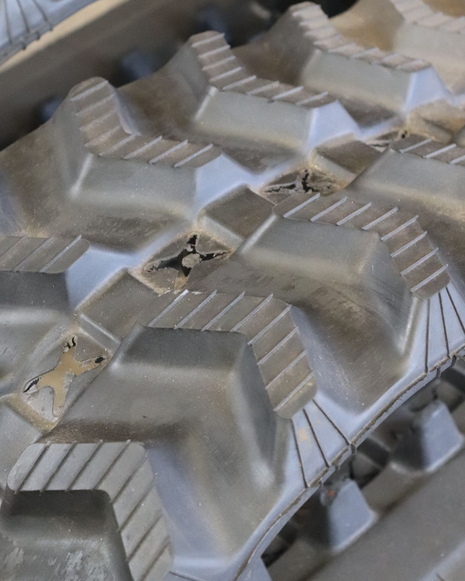 Orugas de Goma KB18 (Par) - Imagen 5