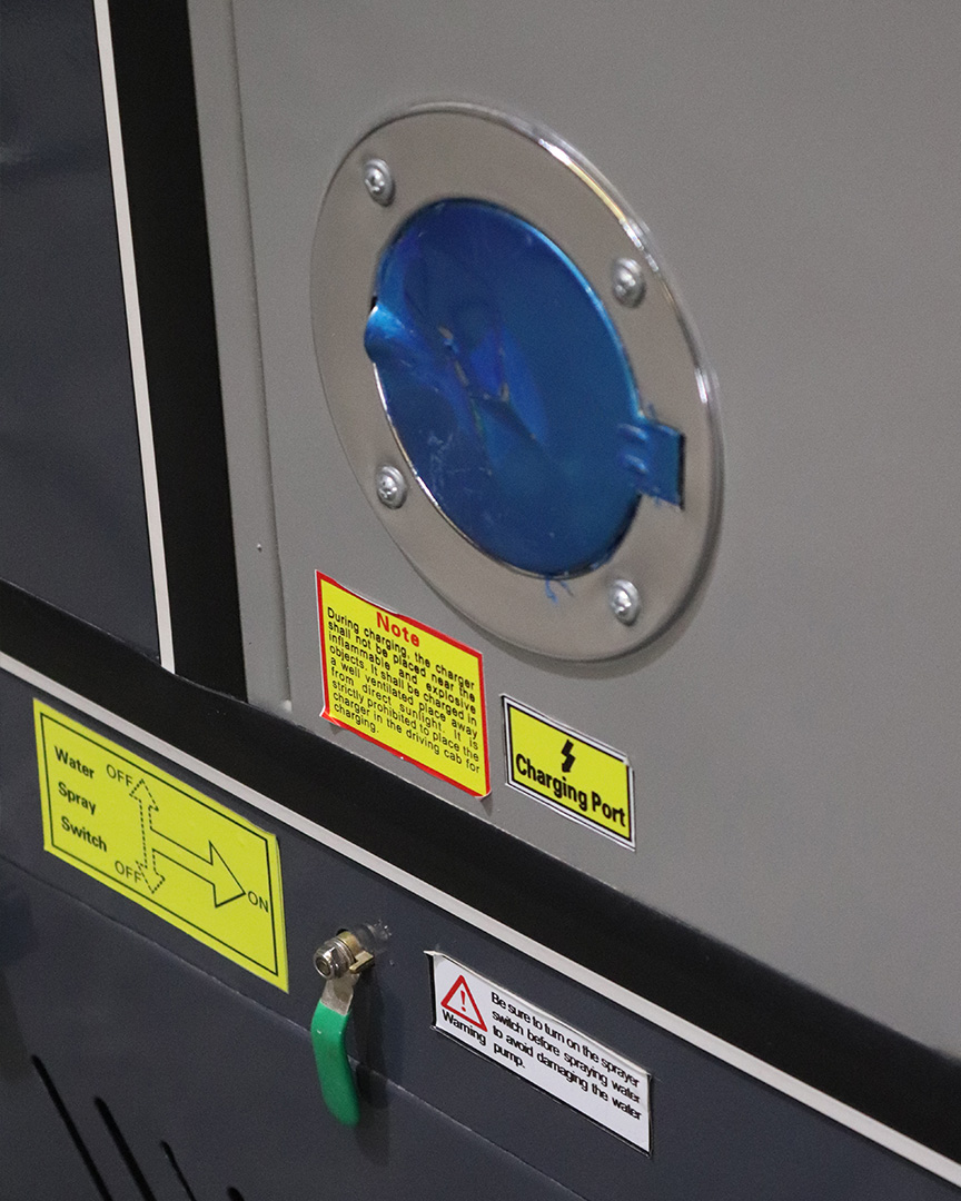 Barredora Industrial con Cabina ZY2300A - Imagen 9