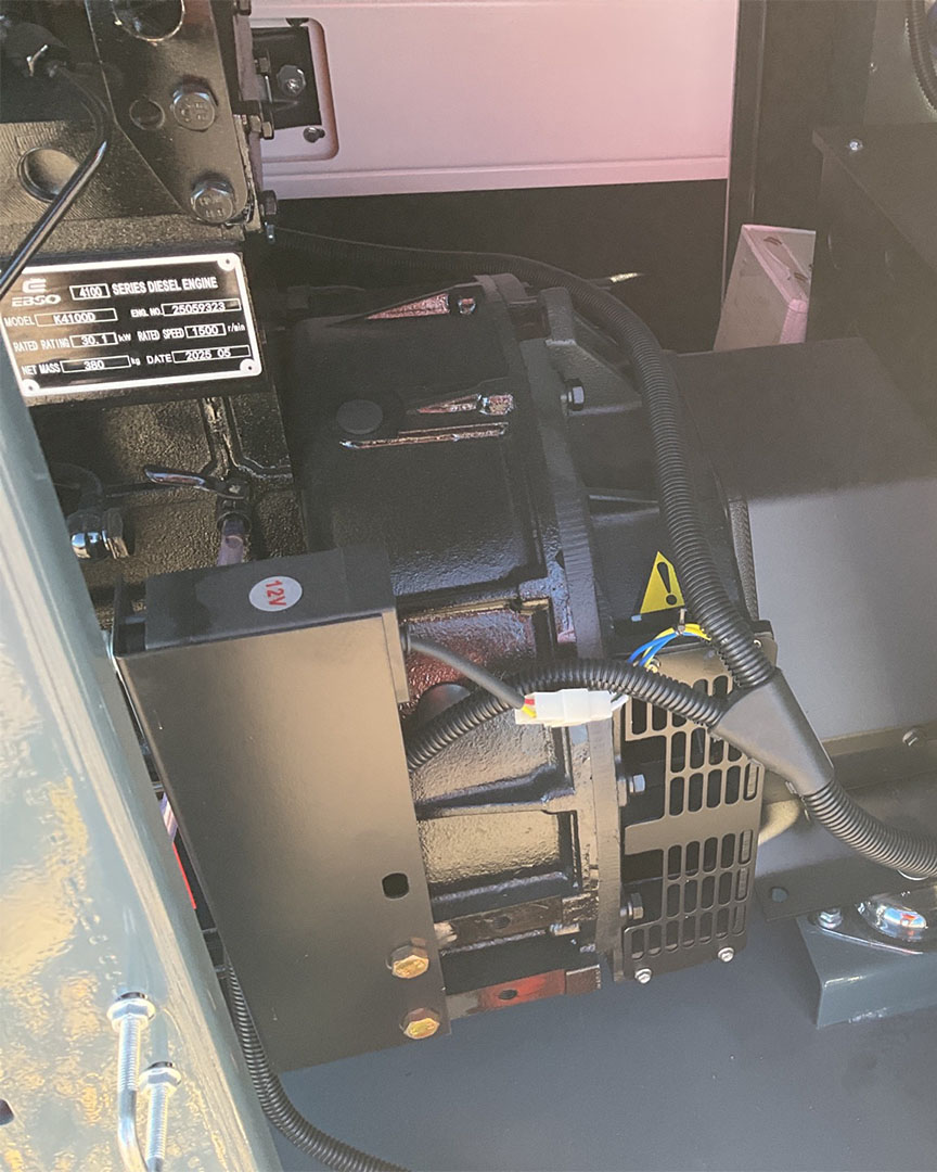 Generador Salini VGR30 41,3 KVA - Imagen 6