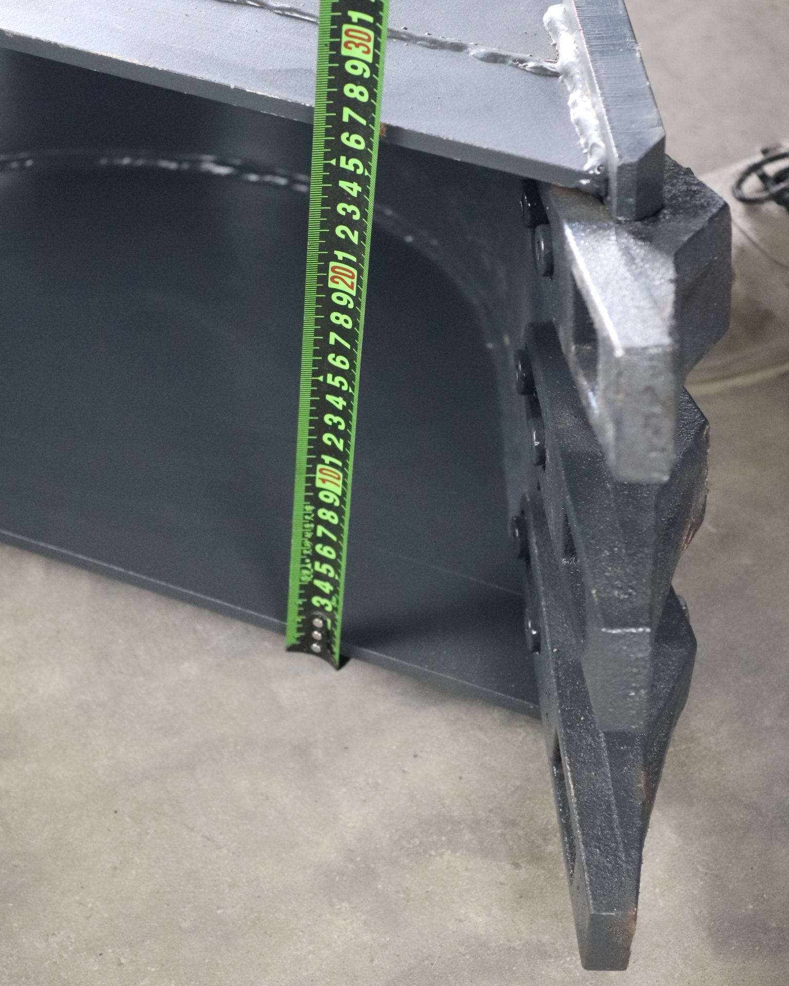 Brazo Excavador para Cargadora Cazo 30cm - Imagen 3