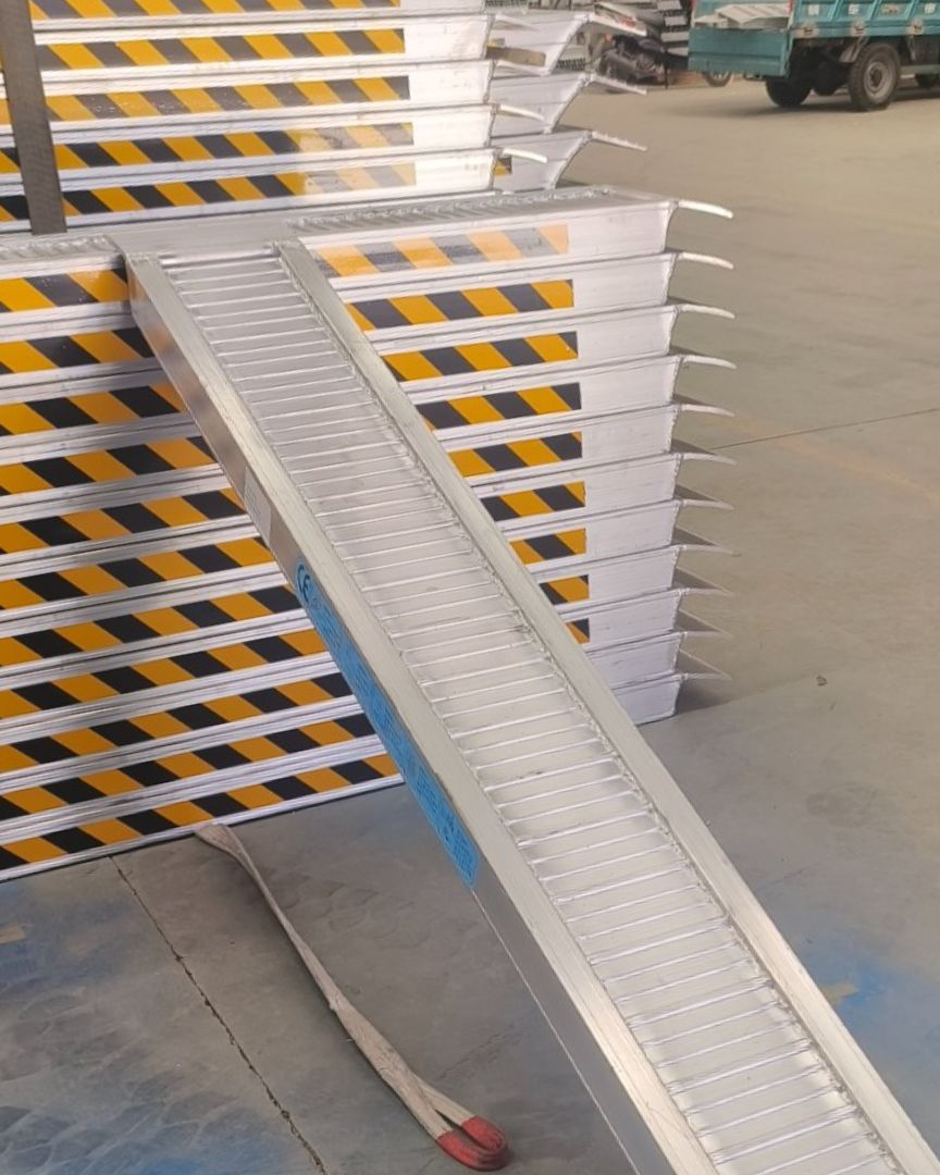 Rampas de Carga 2.5m y 2500KG (2 Unidades) - Imagen 2